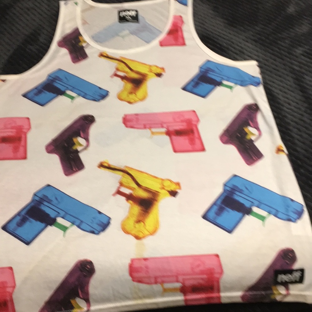 NEEF Tank